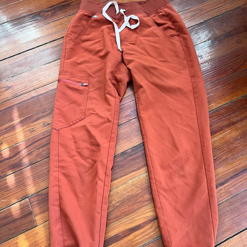 Figs- Rust Orange Drawstring Jogger Pants